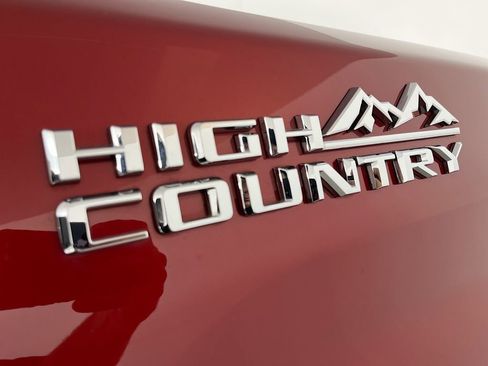 Used 2023 Chevrolet Silverado 2500 High Country AWD/4WD image 41