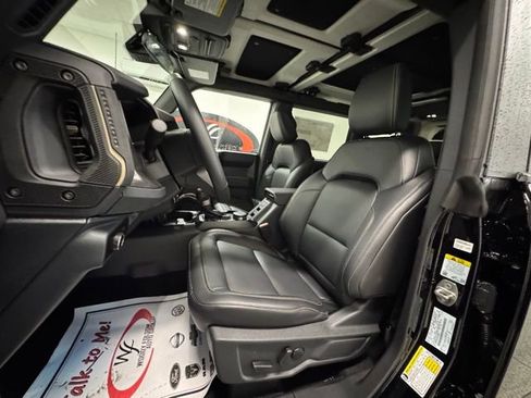 New 2025 Ford Bronco Badlands image 13