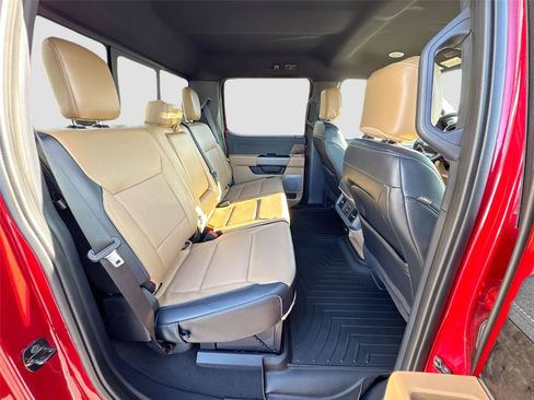 Used 2024 Ford F350 Lariat w/ Lariat Ultimate Package AWD/4WD image 21