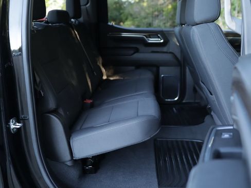 Used 2025 Chevrolet Silverado 1500 LT AWD/4WD image 28