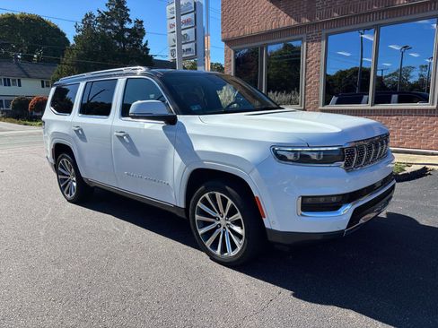 Used 2022 Jeep Grand Wagoneer Series II w/ Convenience Group III image 33