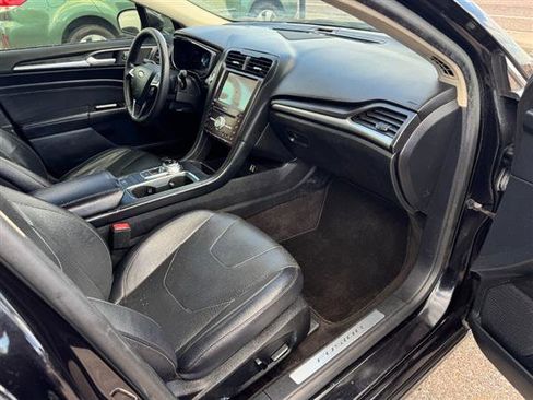 Used 2020 Ford Fusion Titanium image 16