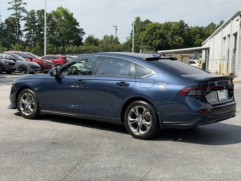 Used 2023 Honda Accord EX image 3