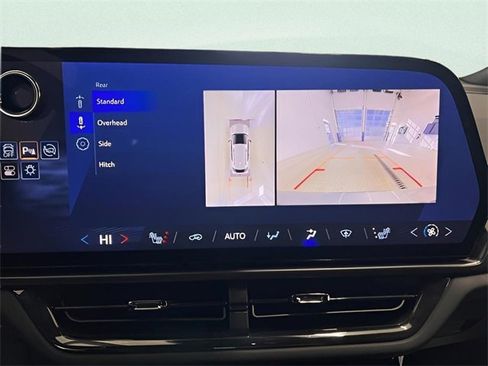 Certified 2024 Chevrolet Equinox EV RS image 21