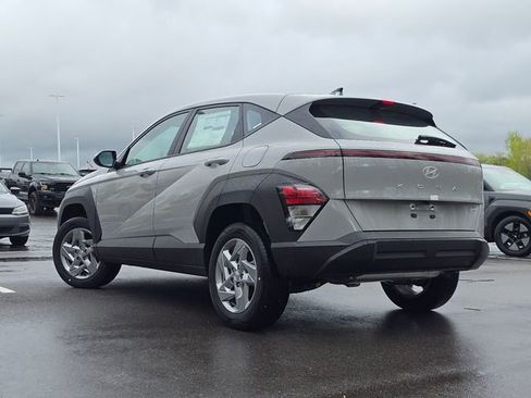 New 2026 Hyundai Kona SE AWD/4WD image 11