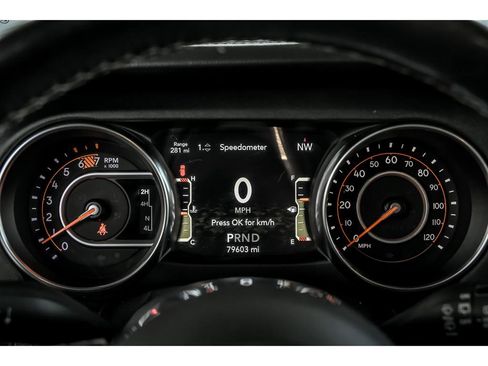 Used 2020 Jeep Wrangler Unlimited Sahara image 16