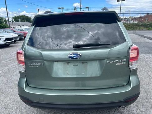 Used 2017 Subaru Forester 2.5i Premium AWD/4WD image 5