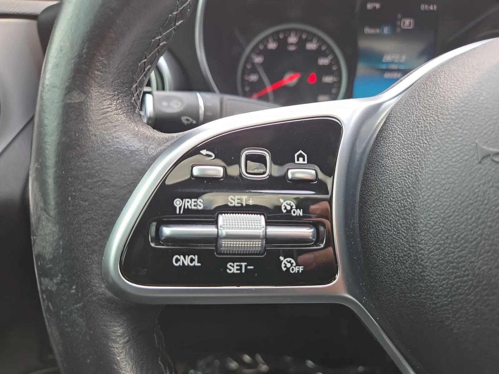 Used 2019 Mercedes-Benz C 300 Sedan image 21