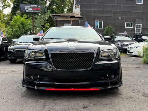Used 2014 Chrysler 300 C RWD image 10