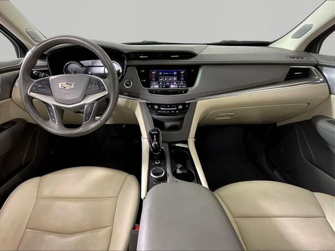 Used 2023 Cadillac XT5 Premium Luxury w/ LPO, Floor Liner Package FWD image 7