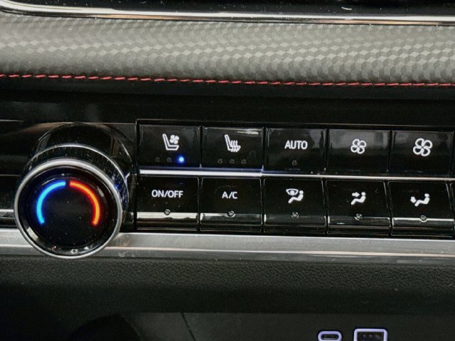 Used 2025 Chevrolet Equinox RS w/ Safety and Technology Package FWD image 20