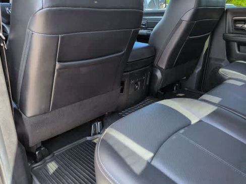 Used 2018 RAM 2500 Laramie w/ Sport Appearance Group AWD/4WD image 18