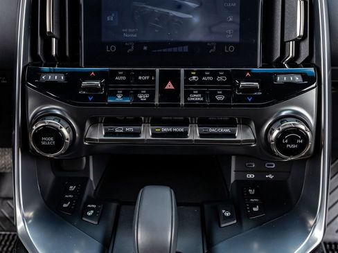 Used 2025 Lexus LX 700h Overtrail w/ Accessory Package (Z1) image 24