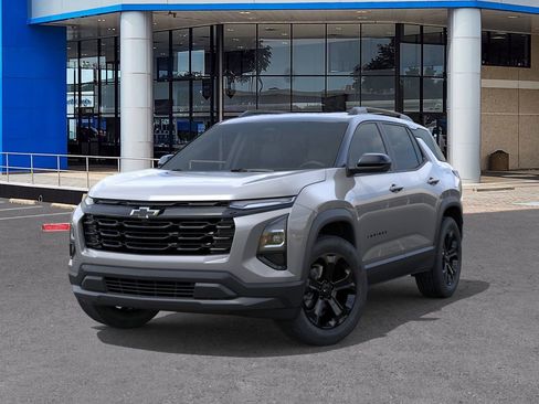 New 2026 Chevrolet Equinox LT w/ Convenience Package II image 6