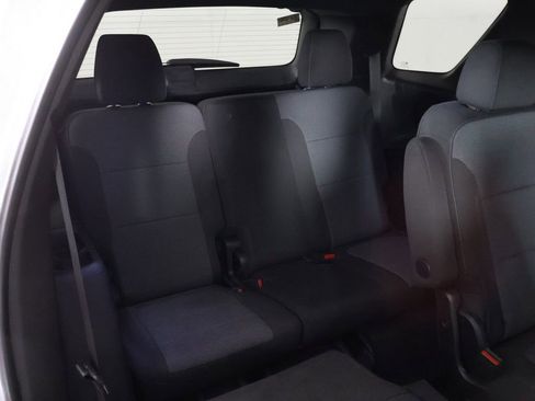 Used 2022 Chevrolet Traverse LT AWD/4WD image 37