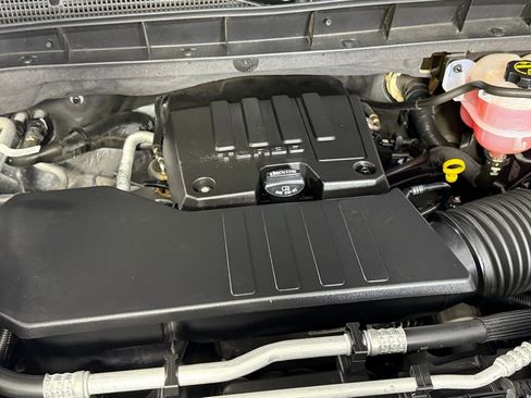 Used 2024 GMC Sierra 1500 Elevation image 31