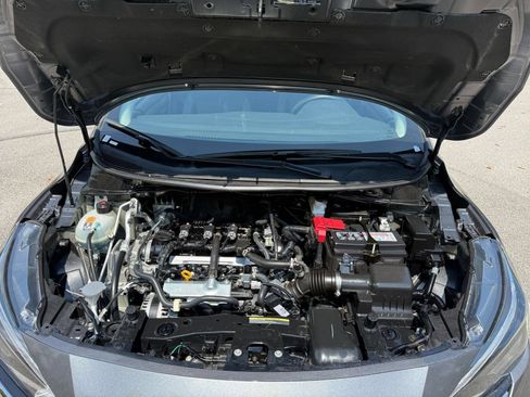 Used 2025 Nissan Versa SV FWD image 29