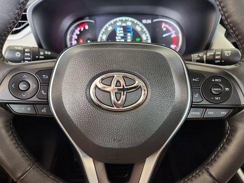 Used 2023 Toyota RAV4 XLE Premium FWD image 37