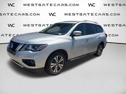 Used 2017 Nissan Pathfinder SL w/ SL Premium Package