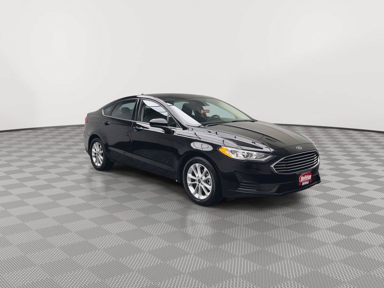 Used 2020 Ford Fusion SE FWD image 29