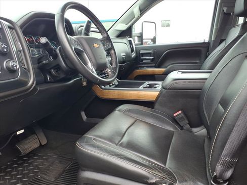 Used 2016 Chevrolet Silverado 2500 LTZ w/ LTZ Plus Package image 20