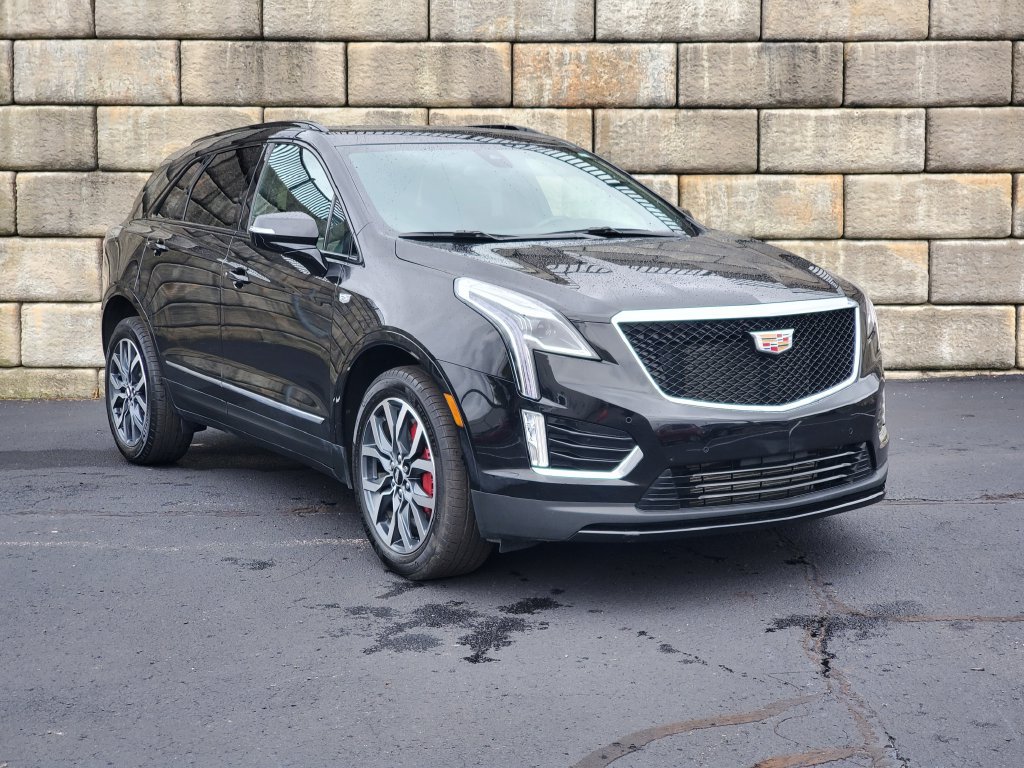 Used 2024 Cadillac XT5 Sportv w/ LPO, Floor Liner Package AWD/4WD image 7