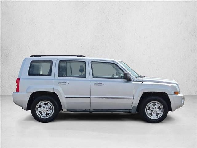 Used 2010 Jeep Patriot Sport w/ PWR Equipment Group AWD/4WD image 4