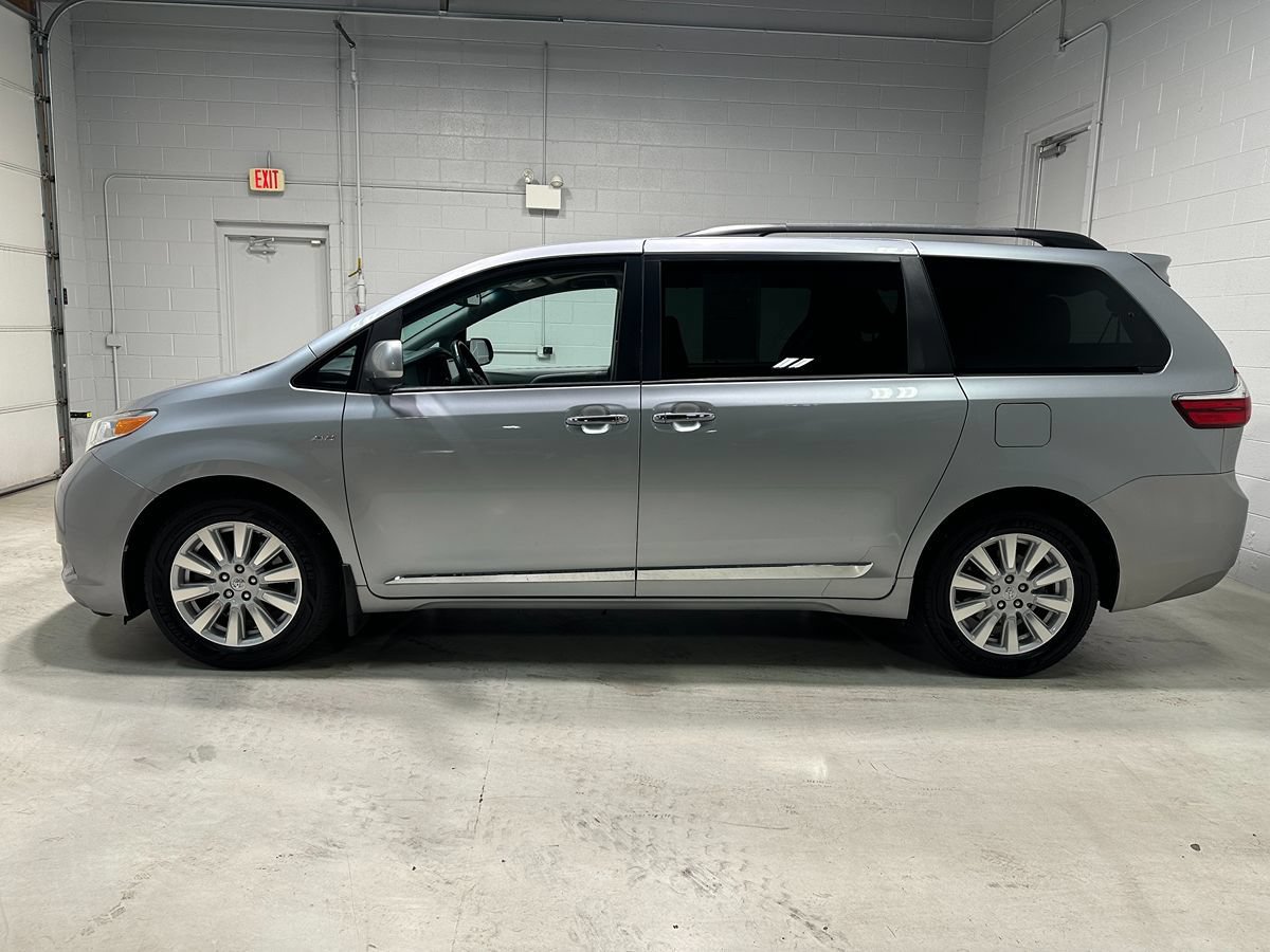 Used 2017 Toyota Sienna XLE w/ Protection Package AWD/4WD image 18