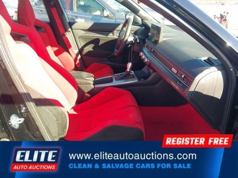 Used 2025 Honda Civic Type R image 9