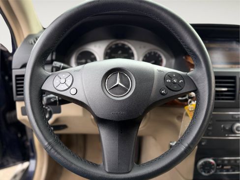 Used 2010 Mercedes-Benz GLK 350 4MATIC image 11