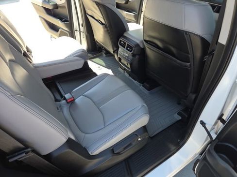 Certified 2023 Honda Pilot EX-L image 17