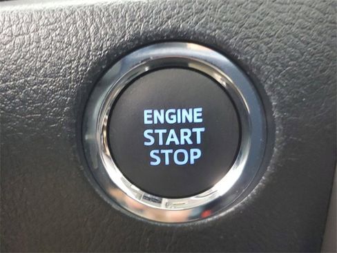 Used 2022 Toyota 4Runner SR5 Premium image 31