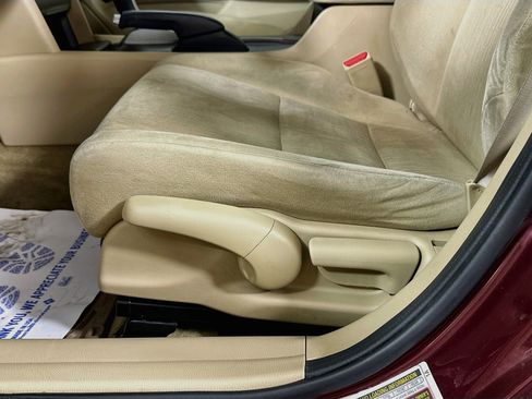 Used 2012 Honda Accord LX image 17