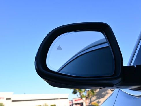 Used 2023 BMW X4 xDrive30i w/ M Sport Package image 21