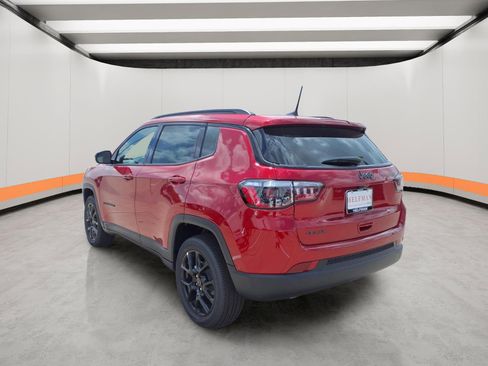 New 2026 Jeep Compass Latitude AWD/4WD image 4