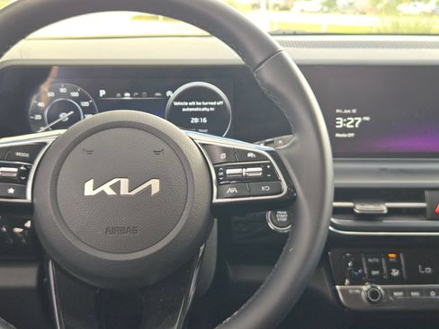Used 2024 Kia Seltos S AWD/4WD image 18