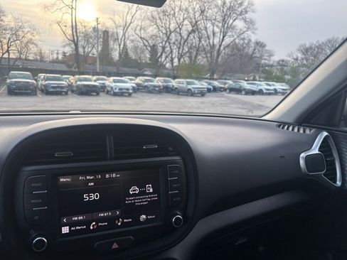 Used 2025 Kia Soul LX w/ LX Technology Package image 33