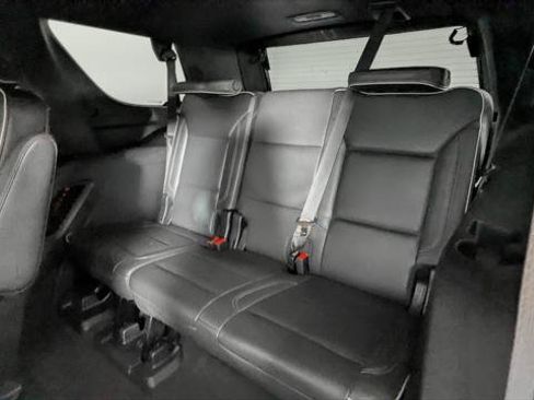 Used 2023 Chevrolet Tahoe Premier RWD image 18