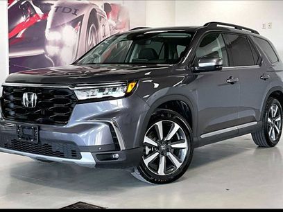 Used 2025 Honda Pilot Touring