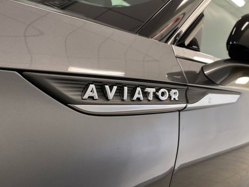 Certified 2023 Lincoln Aviator Reserve w/ Equipment Group 201A image 15