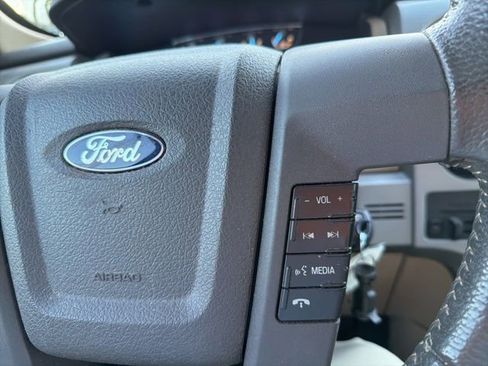 Used 2011 Ford F150 Lariat w/ Lariat Chrome Pkg RWD image 6