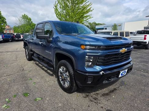 Used 2026 Chevrolet Silverado 2500 Custom w/ Snow Plow Prep/Camper Package AWD/4WD image 6