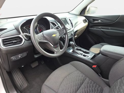Used 2019 Chevrolet Equinox LT w/ LPO, Floor Liner Package FWD image 13