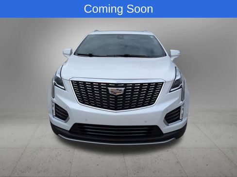 Used 2023 Cadillac XT5 Premium Luxury w/ Technology Package AWD/4WD image 9
