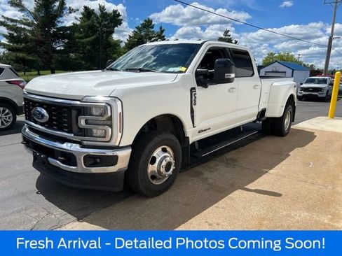Used 2024 Ford F350 Lariat AWD/4WD image 6