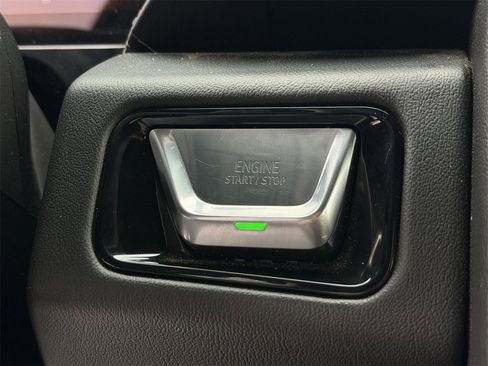 Certified 2025 GMC Yukon Denali image 20