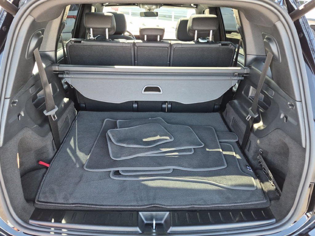Used 2023 Mercedes-Benz GLB 250 image 30