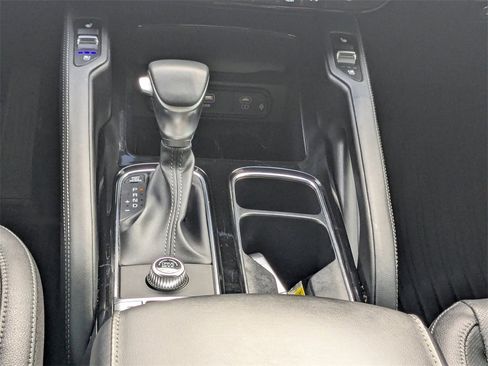 Used 2024 Kia Telluride EX w/ EX Captain's Chair Package image 16