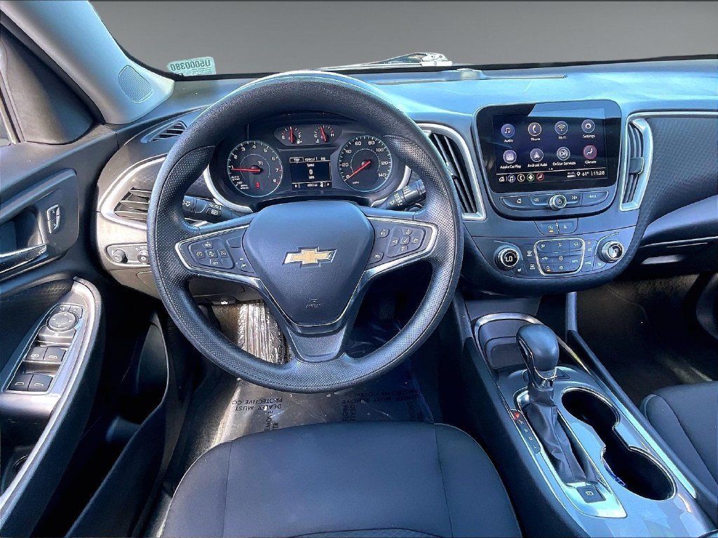 Used 2025 Chevrolet Malibu LT FWD image 16
