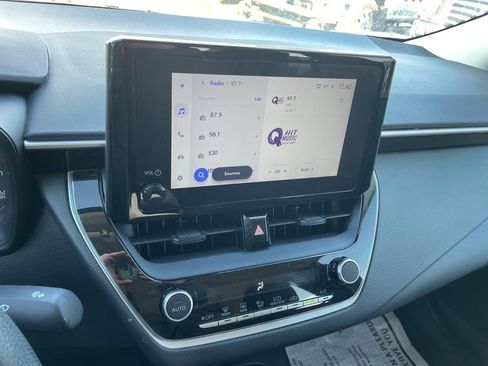 Used 2023 Toyota Corolla LE w/ Carpet Mat Package (TMS) image 18